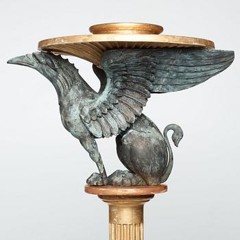 GUERIDONER, ett par, sengustavianska stockholmsarbeten, 1800-talets början.
