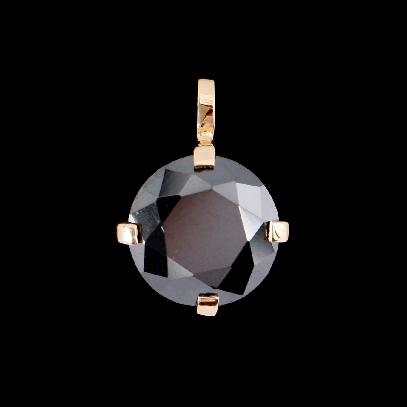 HÄNGE, 18 k guld, svart briljantslipad diamant 8.19 ct.