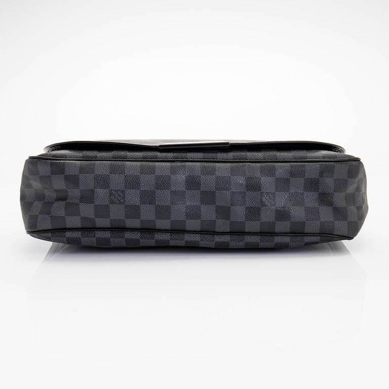 Louis Vuitton, a Damier Graphite 'Daniel MM Messenger Bag.