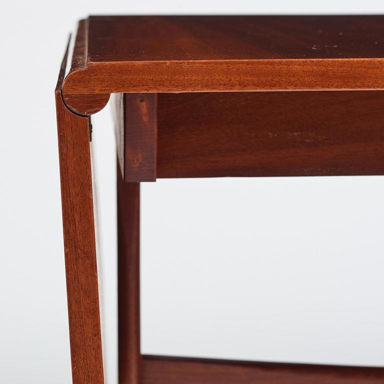 Josef Frank, bord med klaff, Firma Svenskt Tenn, 1940-50-tal, modell nr 1197.