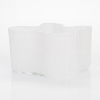 Alvar Aalto, vas, modell 3031 signerad Alvar Aalto.