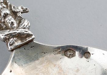 SKED, silver, Nederländerna, möjligen 1800-talets andra hälft. Vikt ca 49 gram.