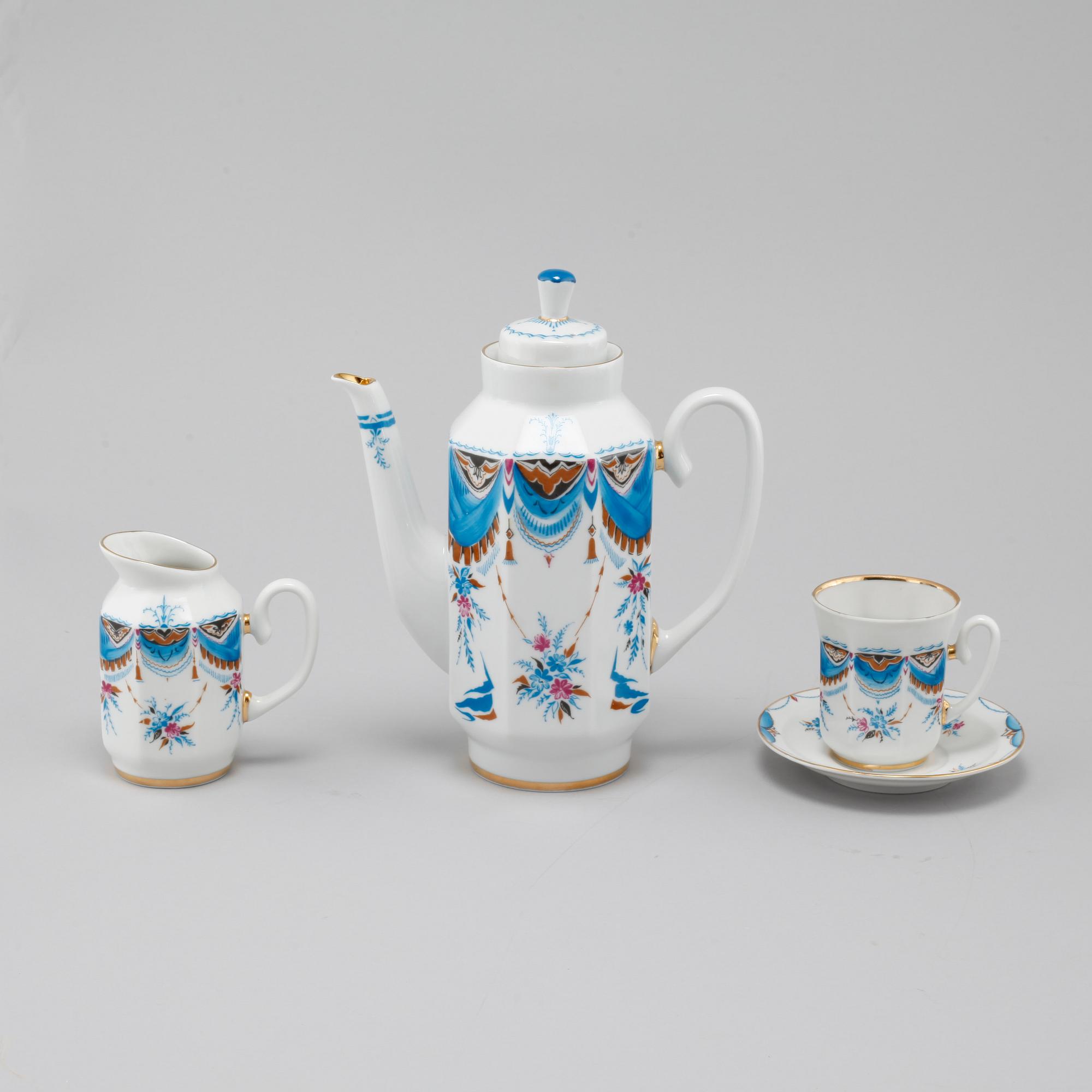 17 pcs tableware by Lomonosov, second half of the 20th century.