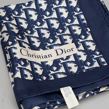 VÄSKA samt SCARF, Dior.