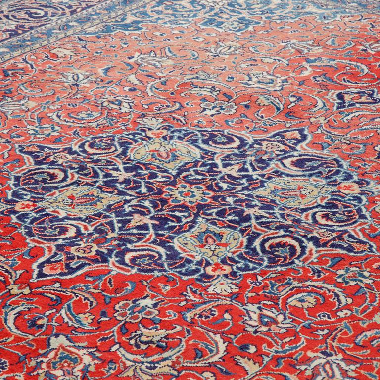 Matta, Sarouk/Mahal, ca 397 x 288 cm.