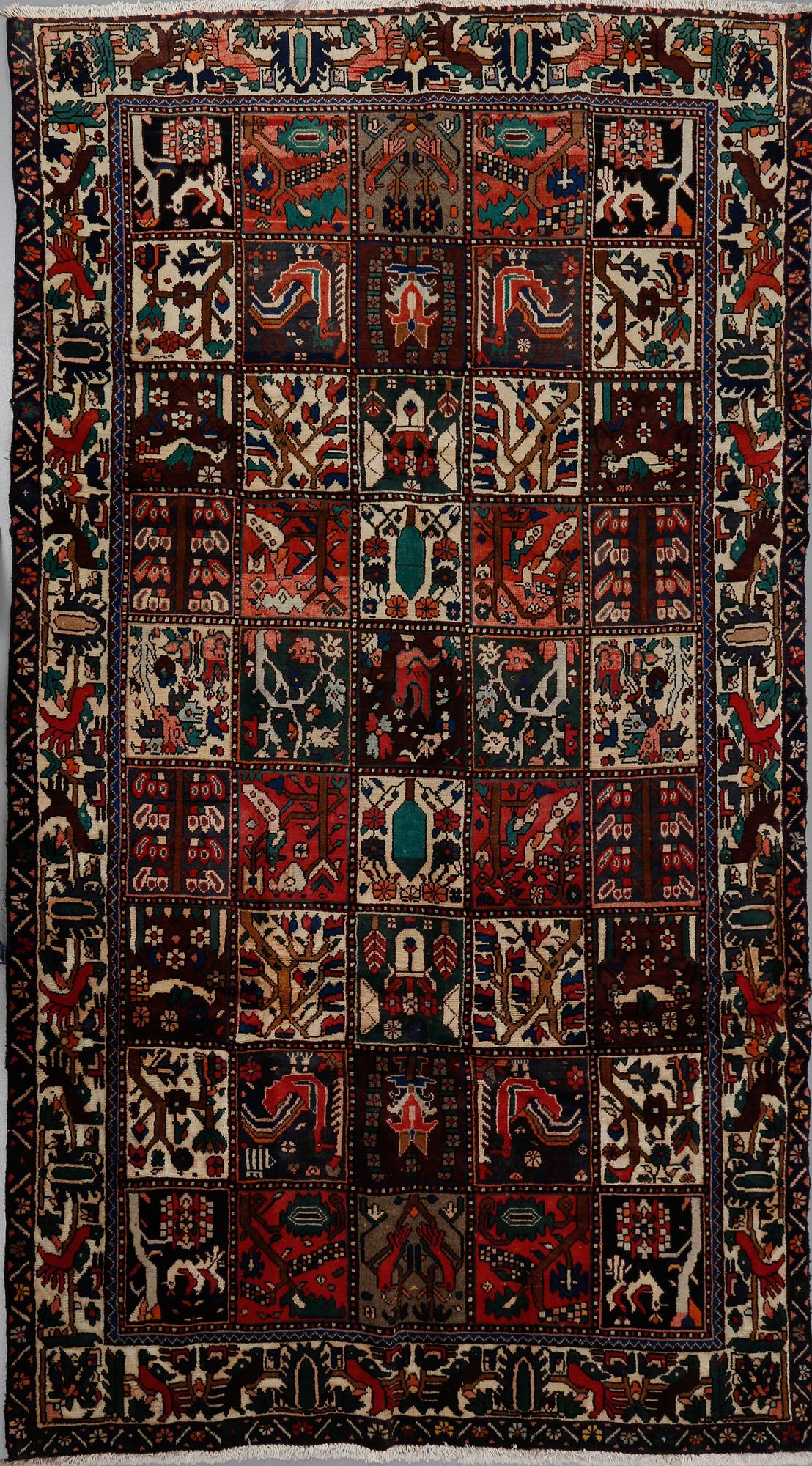 MATTA, Bachtiari, sent 1900-tal, ca 275x165 cm.