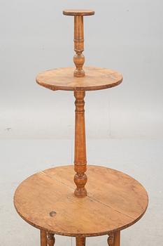 SERVERINGSBORD, 1800-tal.