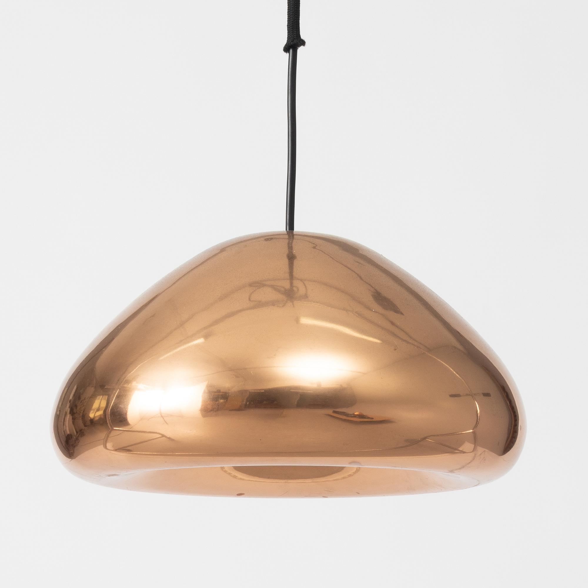 Tom Dixon, a 'Bell' ceiling lamp.