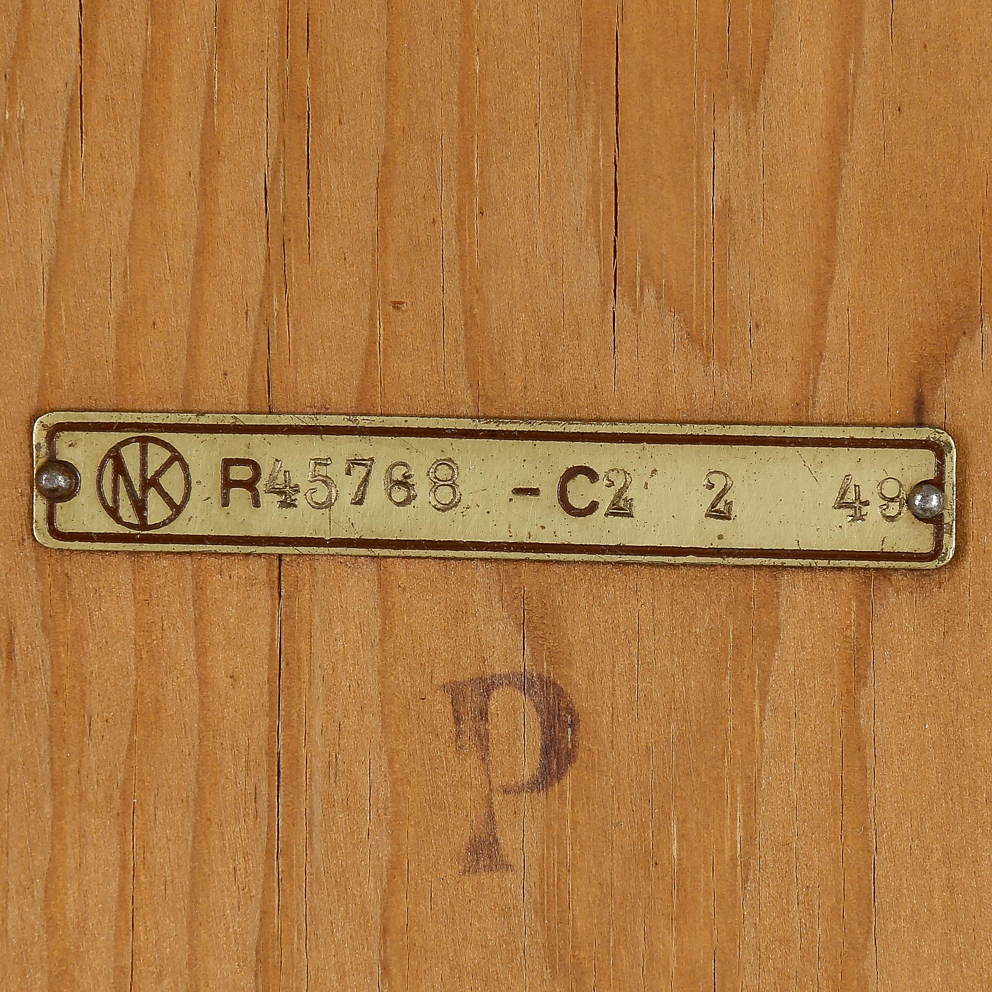 SPEGEL, Nordiska Kompaniet, brickmärkt: "R-45768", 1900-talets mitt.