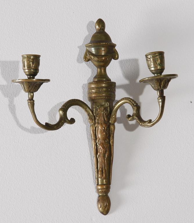 APPLIQUER, ett par. Louis XVI-stil.