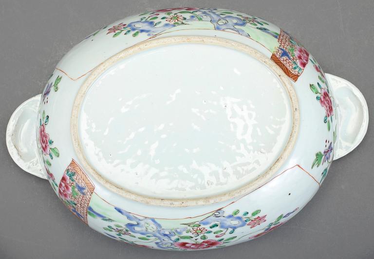 TERRIN med LOCK, kompaniporslin. Qingdynastin, Qianlong (1736-95).