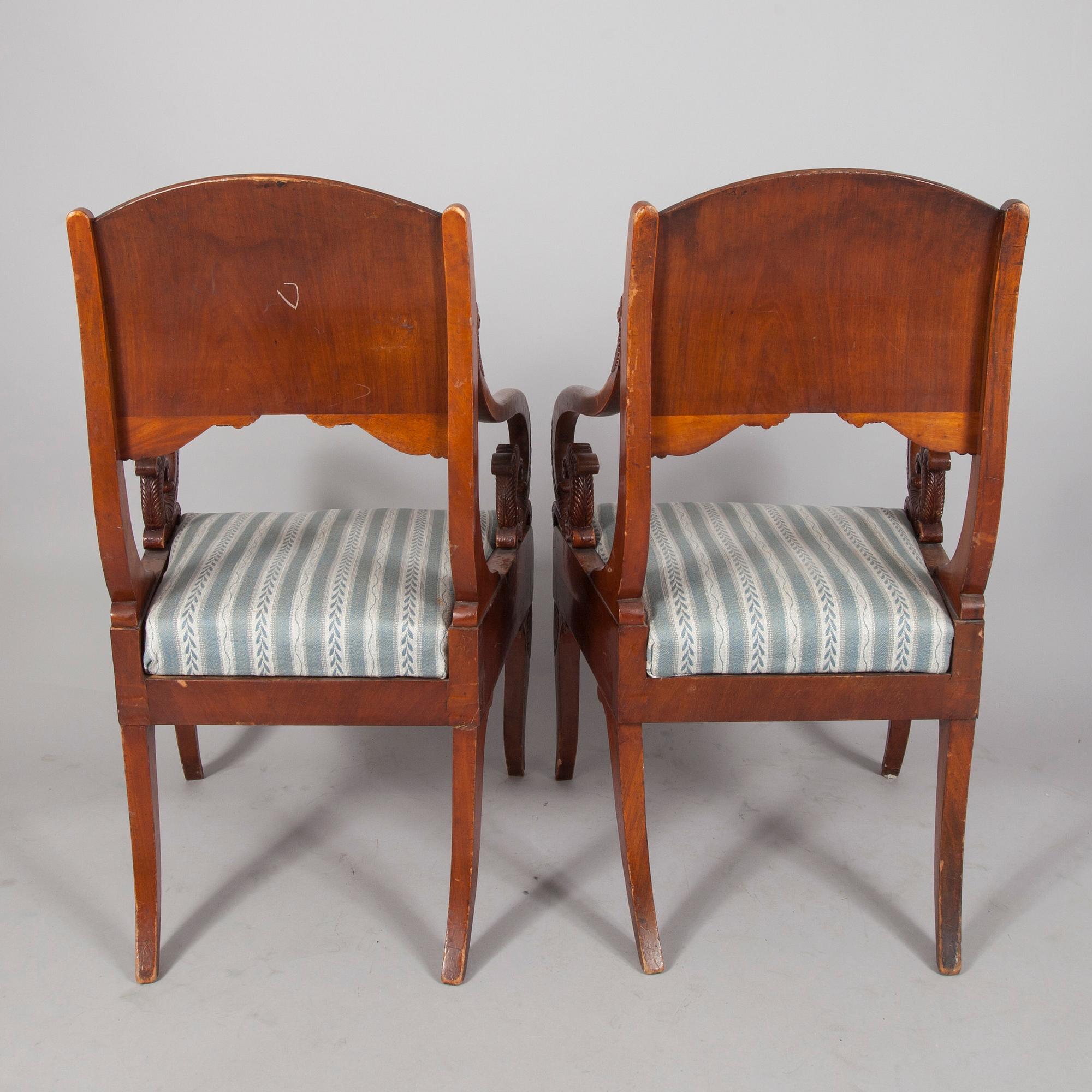 KARMSTOLAR, ett par, Ryssland 1820-tal.