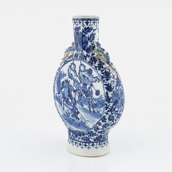 A blue and white moon flask, China, 19th century.