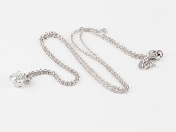 COLLIER, 18K vitguld med gammalslipad diamant ca 0.55 ct. Vikt 2,4 gram.