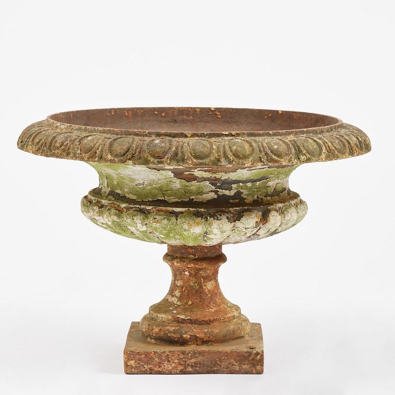 A Swedish cast-iron garden urn, late 19th century.