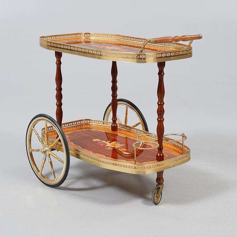 SERVERINGSVAGN, 1900-talets andra hälft.