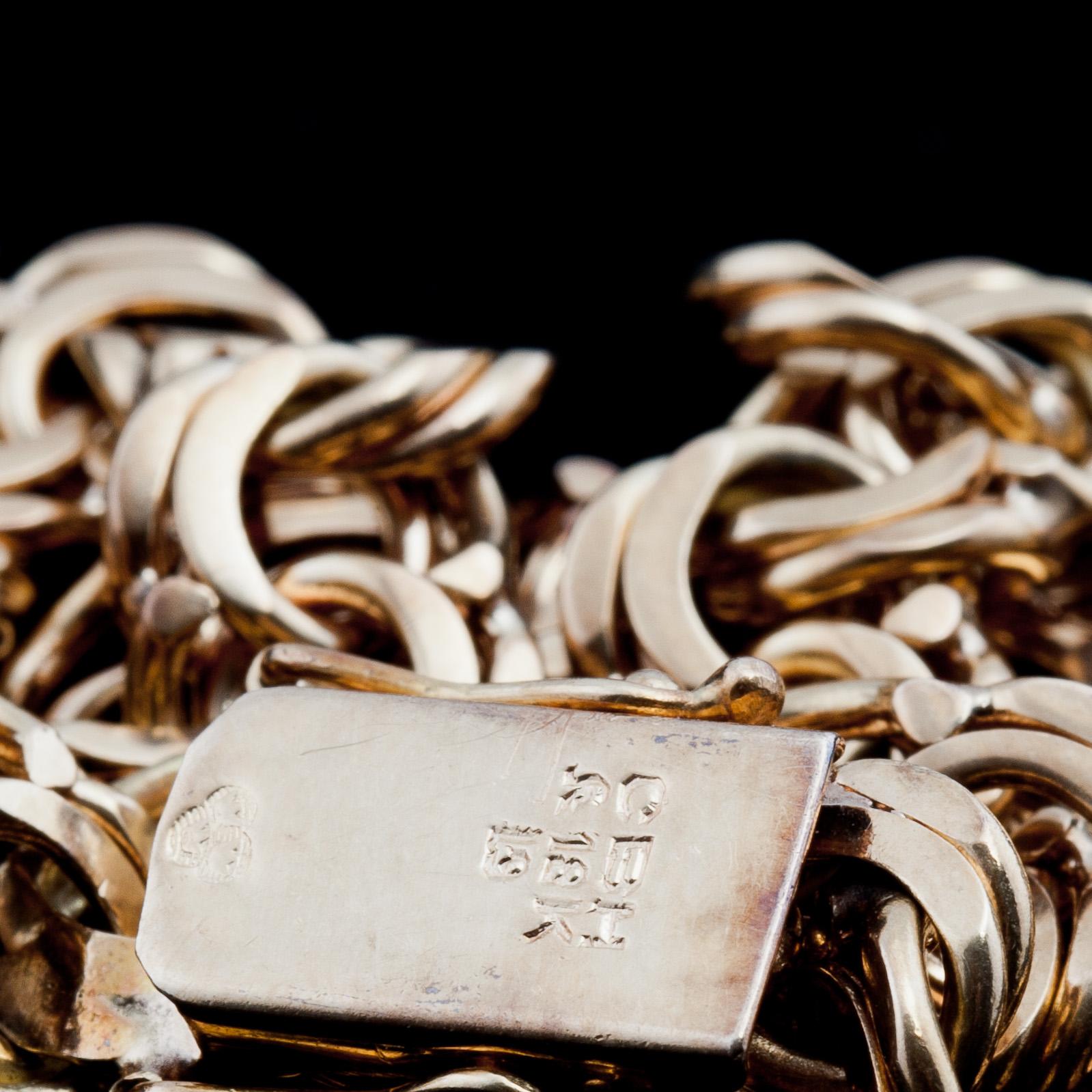 ARMBAND, 18k guld. Vikt ca 19 g. 1900-talets andra hälft.