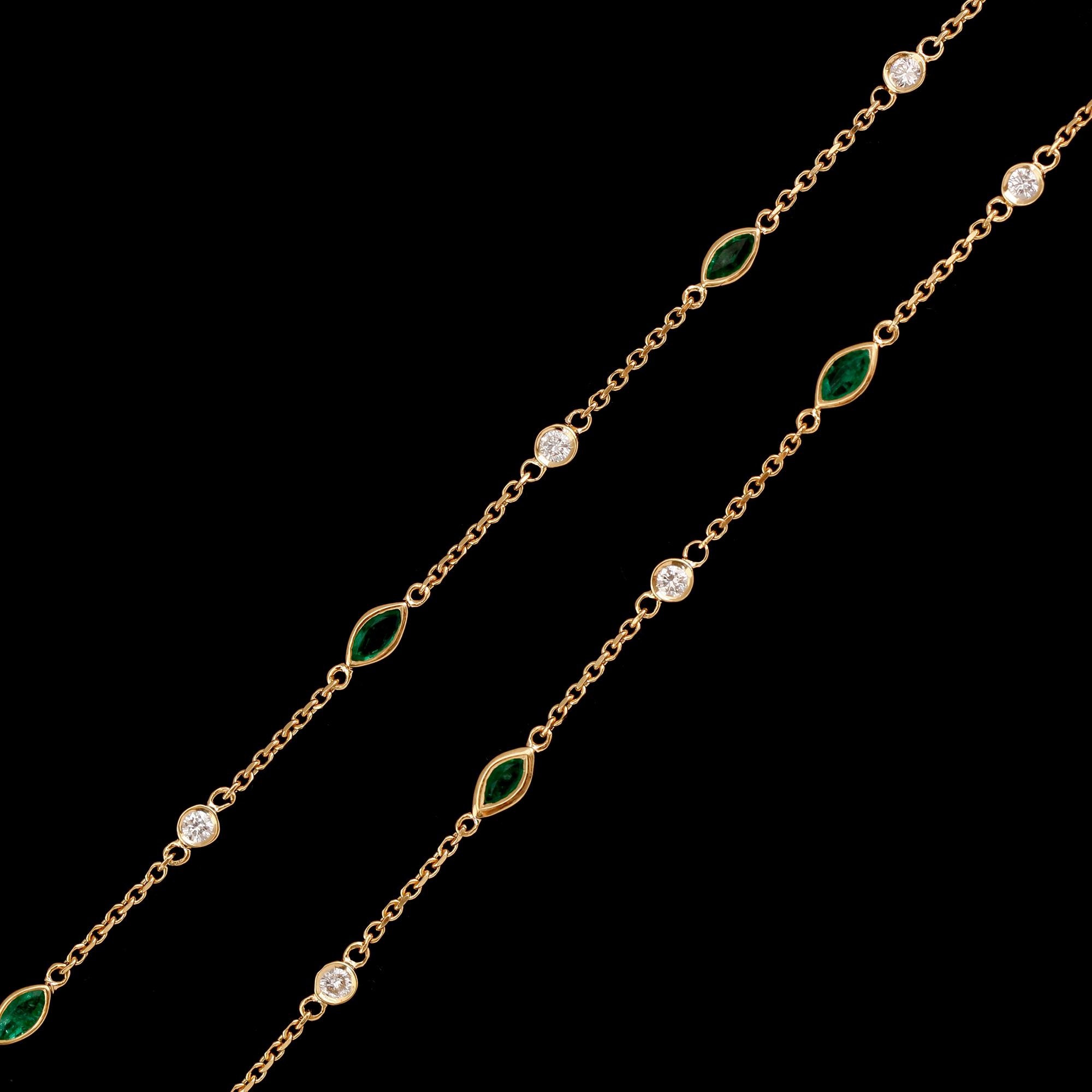 HALSBAND, 18 k guld, smaragder tot ca 1.21 ct, briljantslipade diamanter tot ca 0.43 ct.