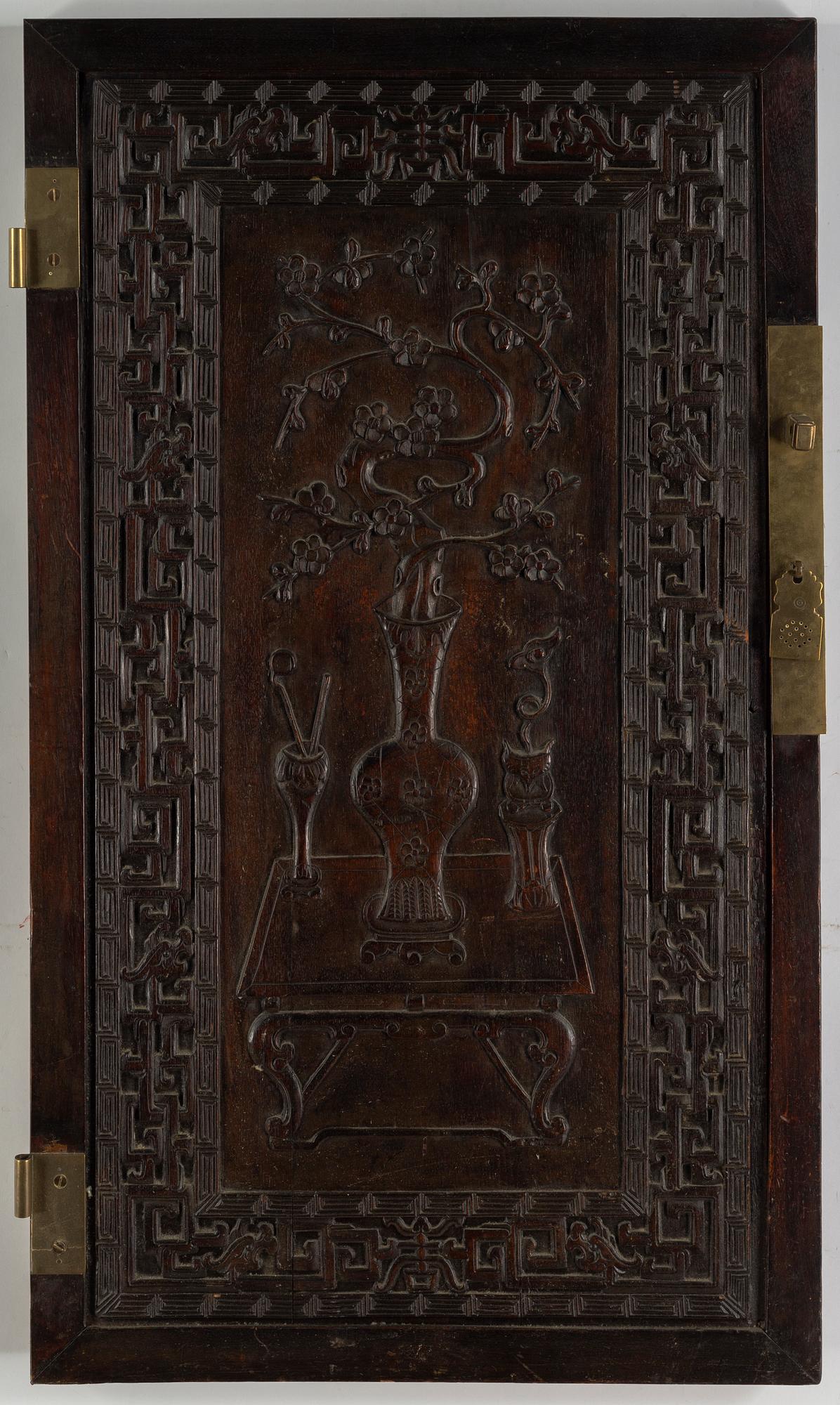 A Chinese wooden panel, Qing dynasty.