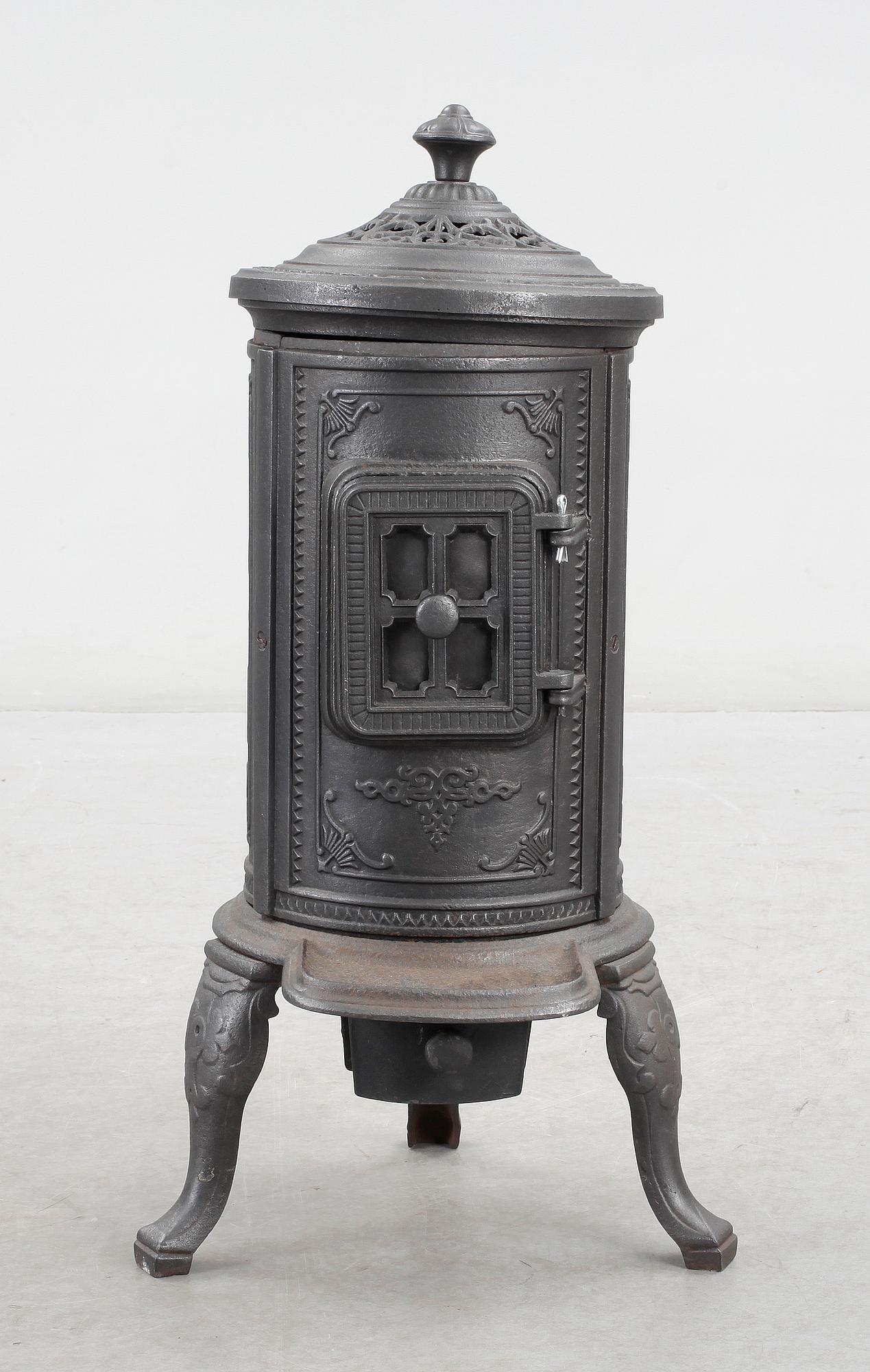 KAMIN, gjutjärn, nr 17, Husqvarna, 1900-talets första hälft.