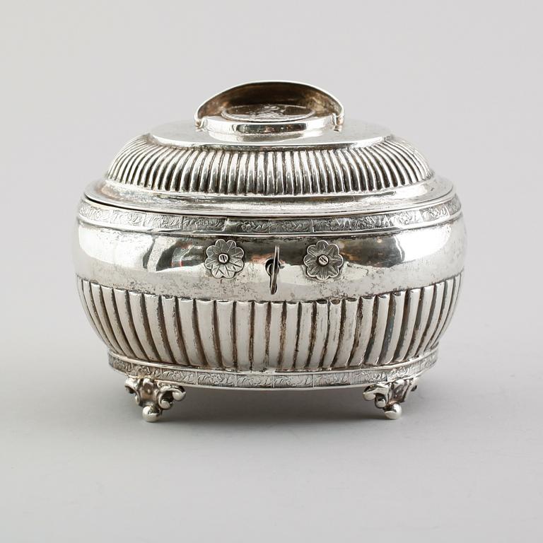 SOCKERSKRIN, silver, Anders Johan Lignell, Sundsvall 1806-1842. Vikt ca 229 gram.