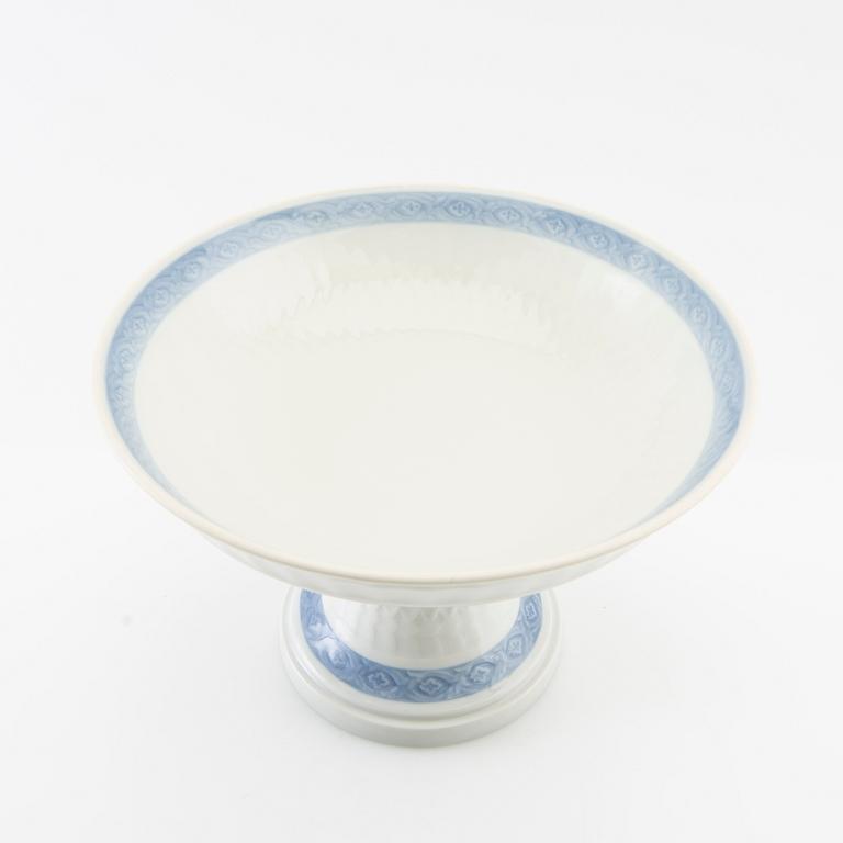 Arnold Krog, service approx. 28 dl "Blue Fan", Royal Copenhagen, Denmark porcelain.