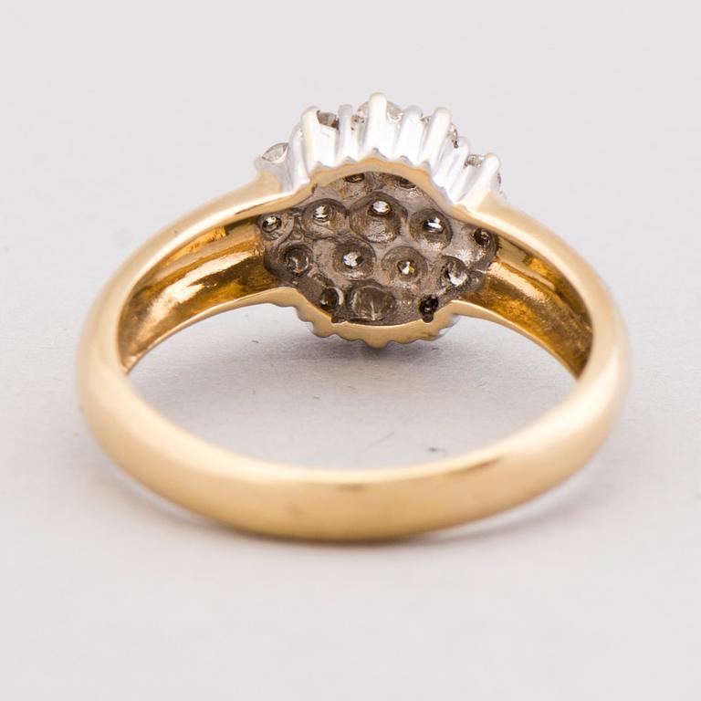 RING, briljantslipade diamanter, 14K guld.