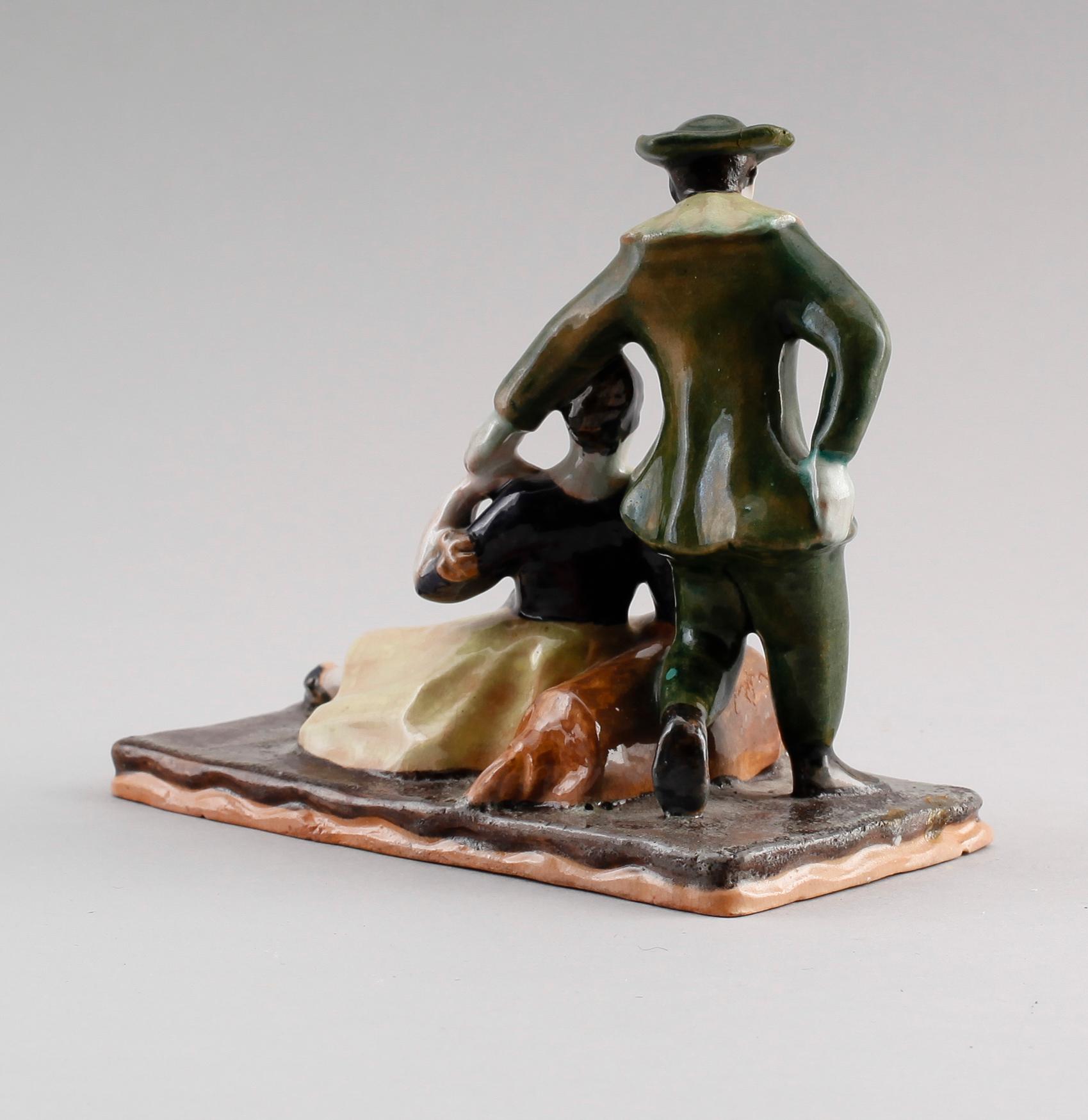 FIGUR, lergods, Wiener Werkstätte, Österrike, 1900-talets första hälft.