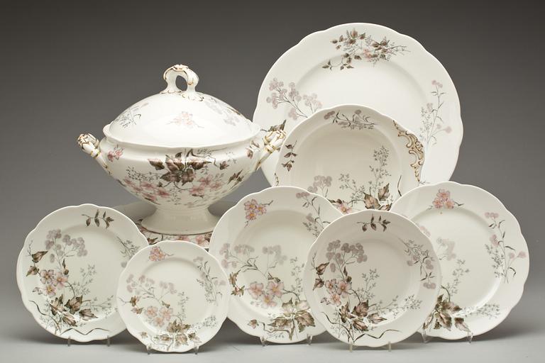 MATSERVIS, porslin, Rörstrand, "Risa", ca 142 delar.