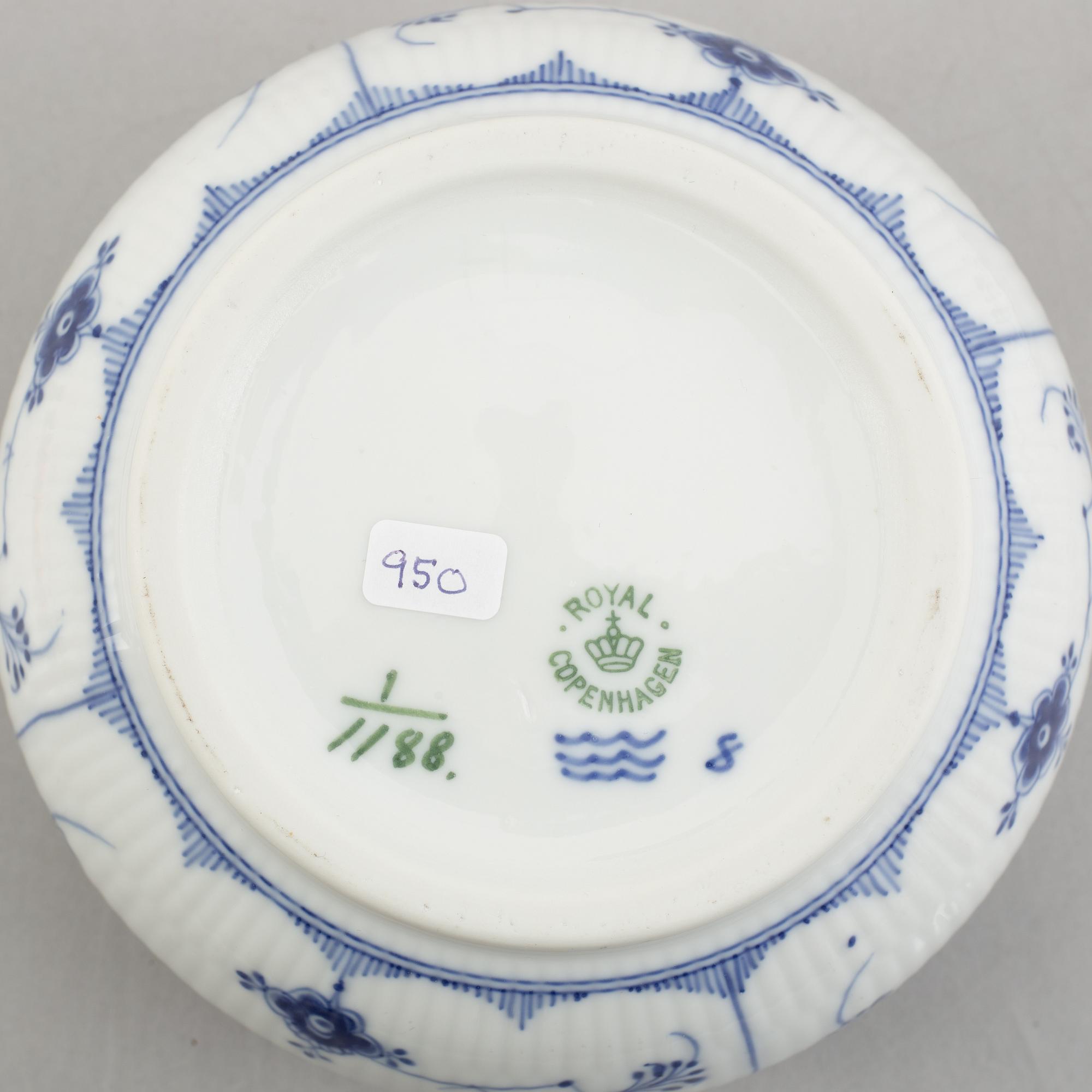 Ytterfoder / kruka, porslin, "Musselmalet", Royal Copenhagen, modell 122, 1898-1923.