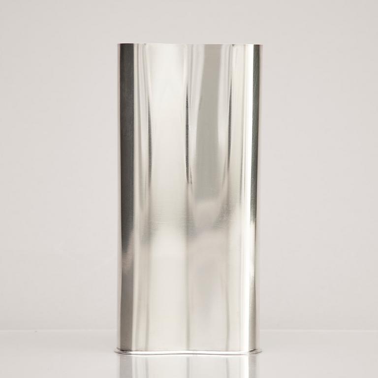 Rolf Lindståhl, a sterling silver vase, Stockholm 2012.