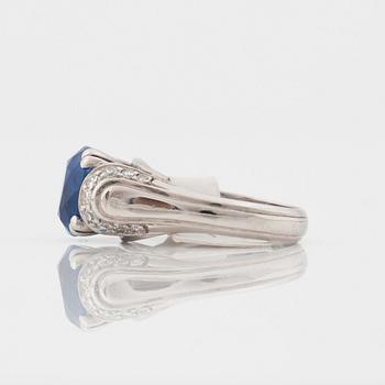 A 4.27 ct unheated Kashmir sapphire and diamond ring. Certificate SSEF.