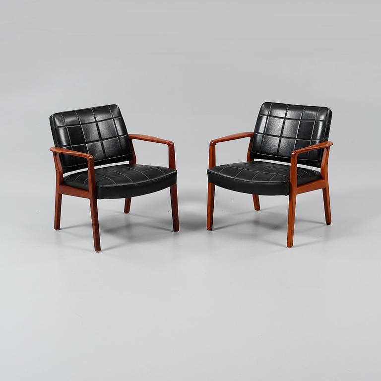 FÅTÖLJER, ett par, 1950/60-tal.