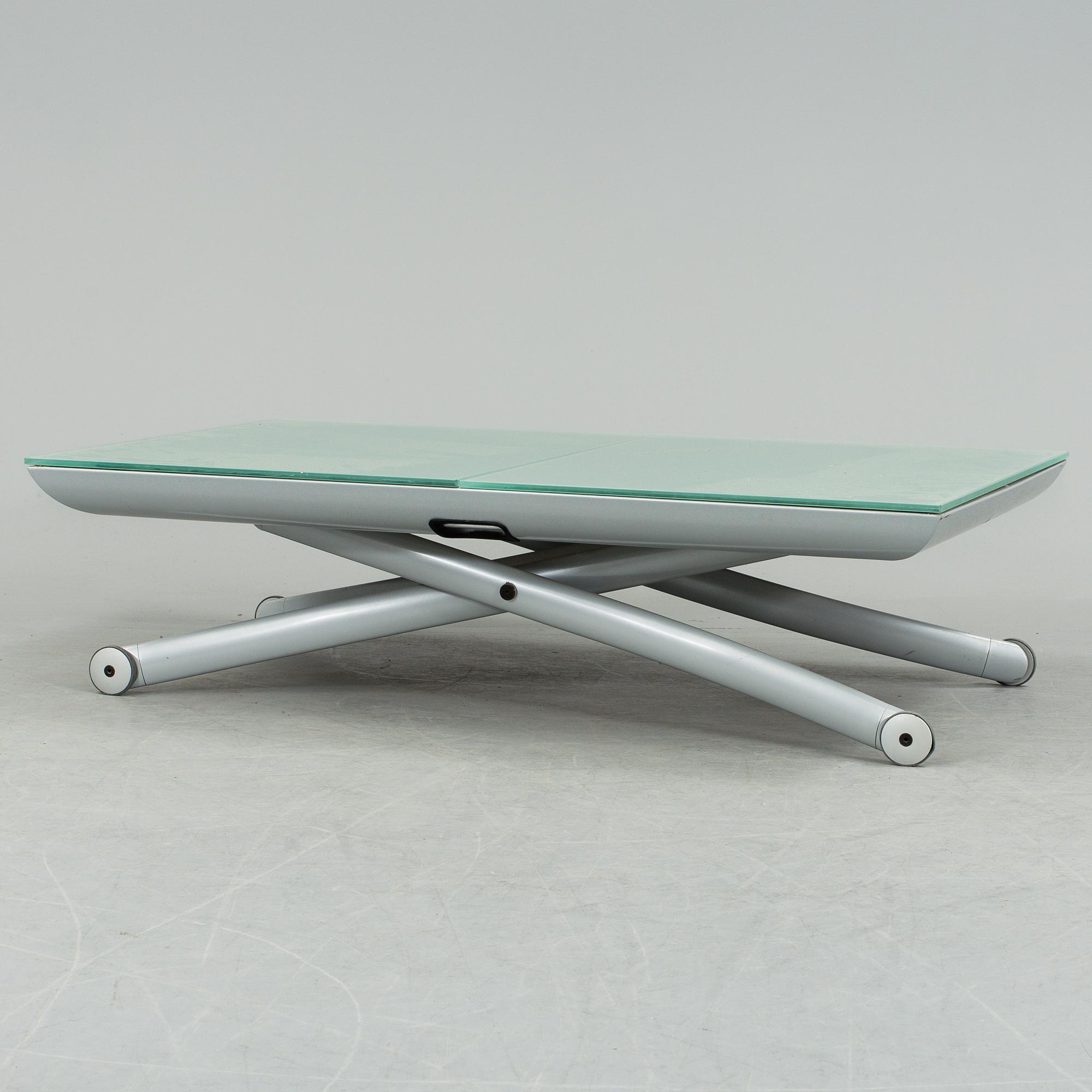BORD, "Yo yo", Ligne Roset, 2000-tal.
