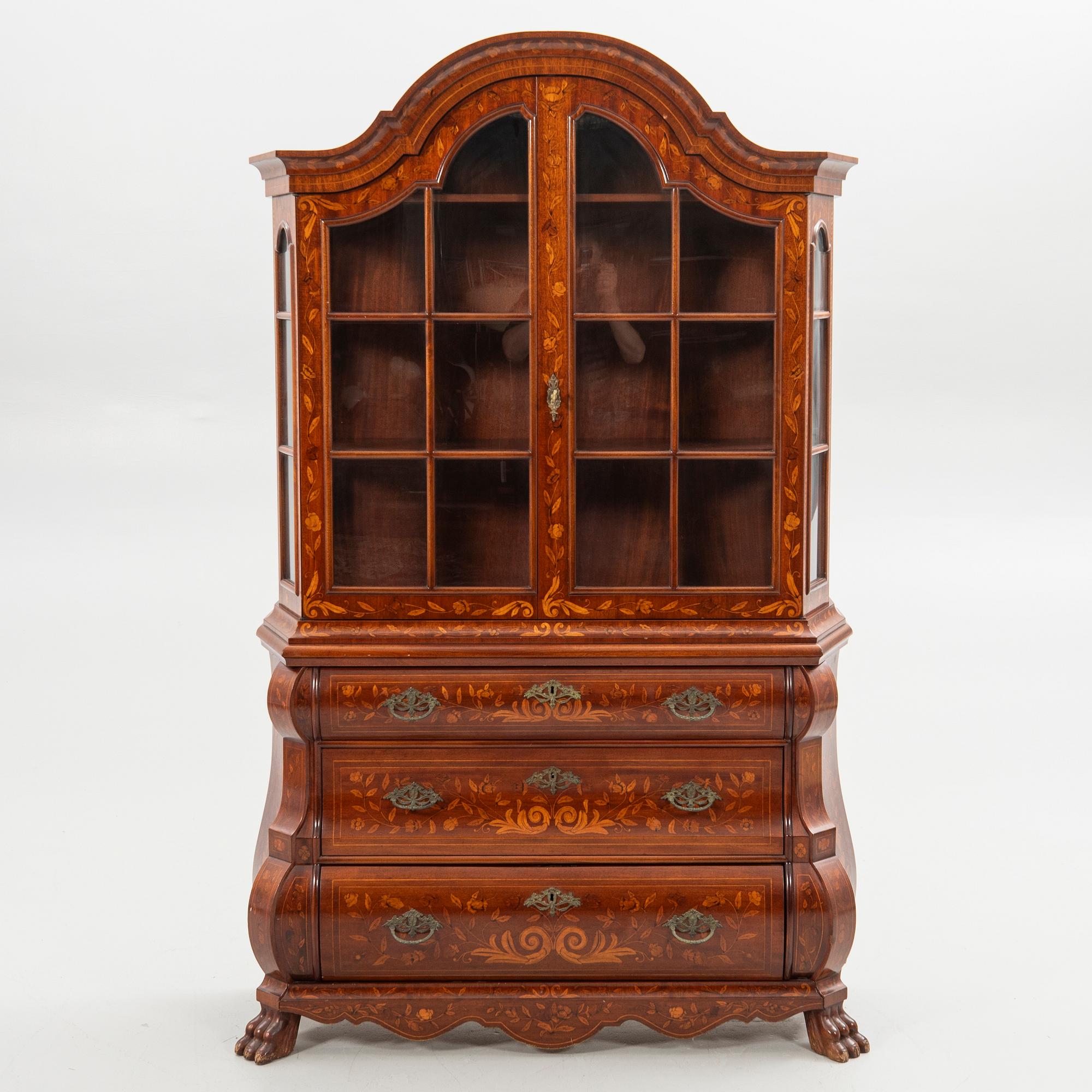 Skåp, barockstil, Holland, 1900-talets första hälft.