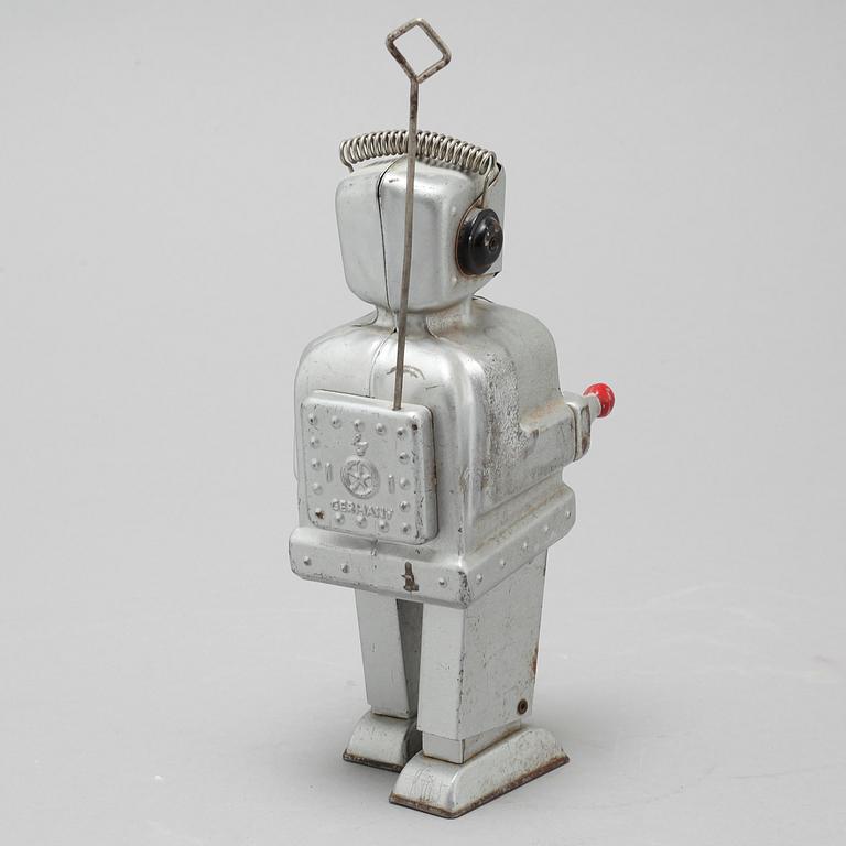 A 1950s Strenco Robot ST-1 from Germany.
