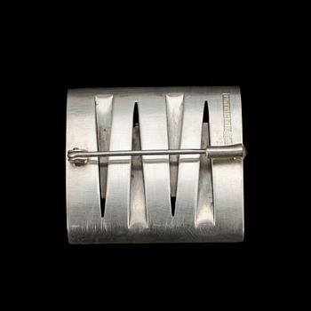 BROSCH, silver samt färgad kalcedon, Elis Kauppi, Kupittaan Kulta 1964.