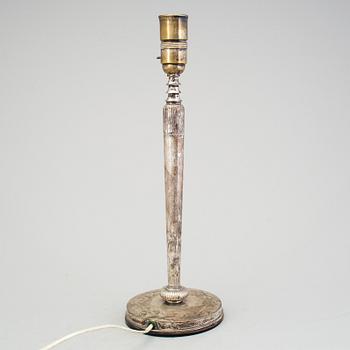 A silver table lamp, CG Hallberg, Stocksholm 1932.