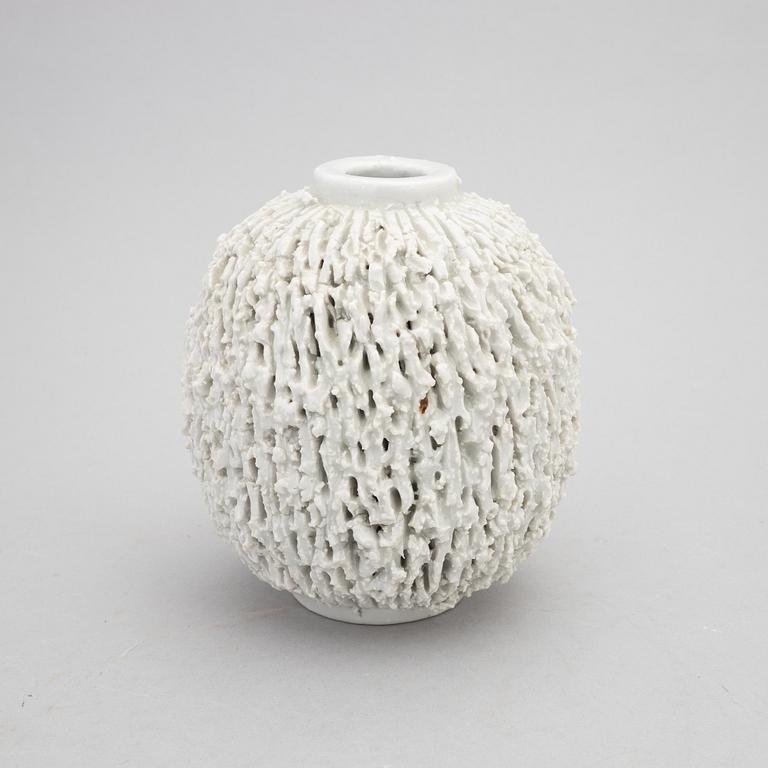 Gunnar Nylund, a stoneware vase, Rörstrand.