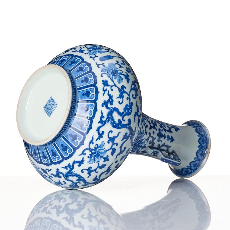 A blue and white vase, Qing dynasty, Jiaqing mark and period (1796-1820).