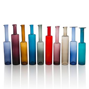 Nanny Still, a set of ten bottles signed Riihimäen Lasi O.Y Nanny Still.