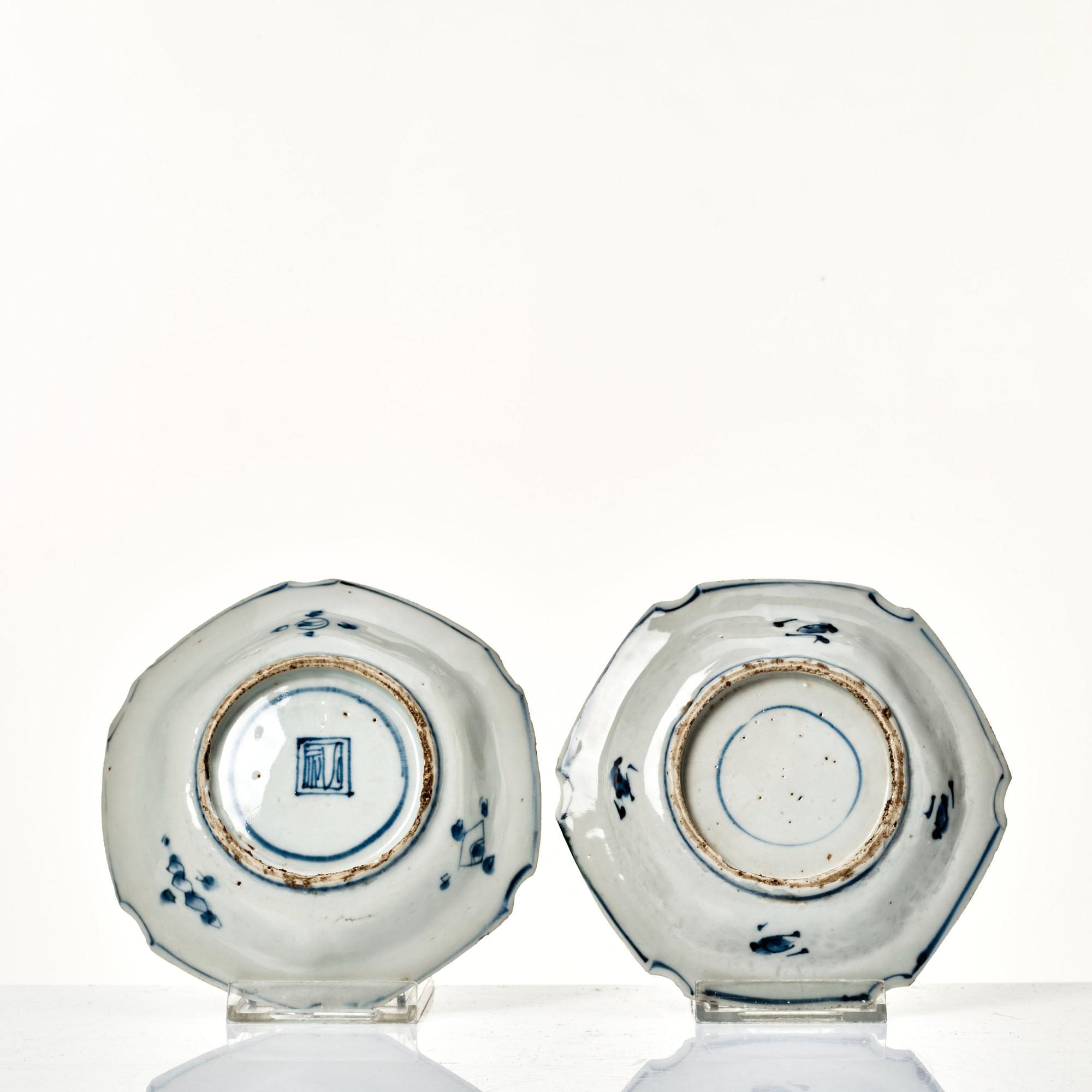 A set of 12 blue and white kraak dishes, Ming dynasty, Wanli (1572-1620).