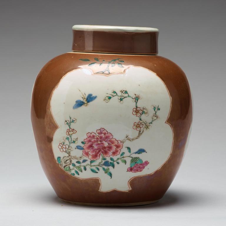 A famille rose and cappuciner brown jar with cover, Qing dynasty, 18th century.