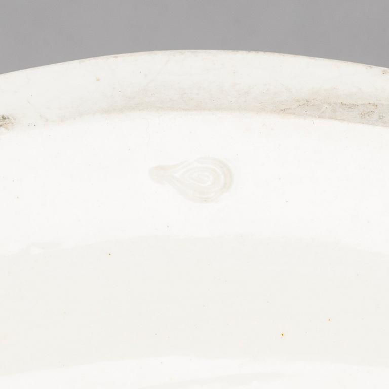 SOPPTERRIN, fajans, trol England 1700/1800-tal.