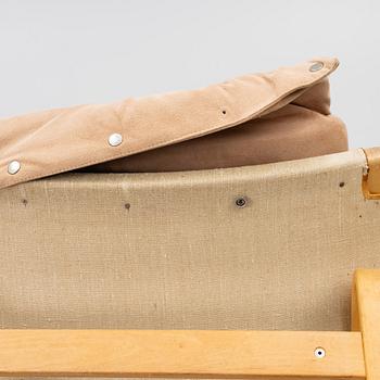 Bruno Mathsson, fåtöljer, ett par, med en fotpall, "Pernilla", DUX.