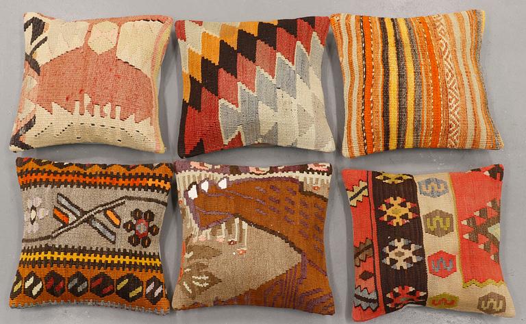 Six kilim cushions, Ca 40 x 40 cm.