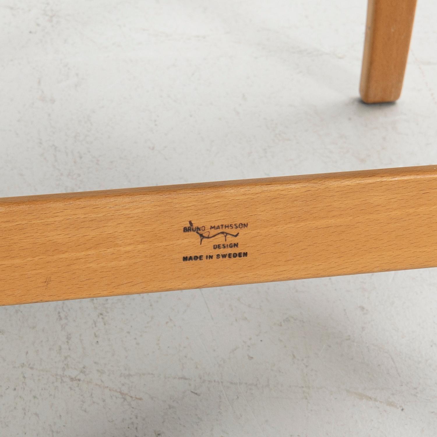 Bruno Mathsson, armchairs, a pair, "Eva", Bruno Mathsson International, Värnamo, second half of the 20th century.