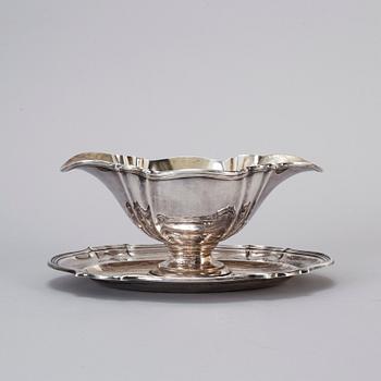 A MICHELSEN, a silver sauce bowl, Copenhagen 1919.