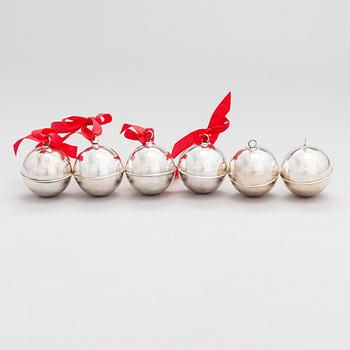 A set of six sterling silver Christmas balls, Turku 1995.