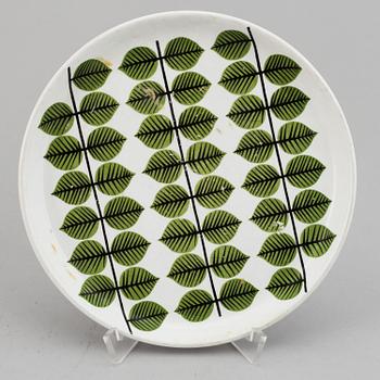 STIG LINDBERG, a 15 piece part service, 'Berså', Gustavsberg.